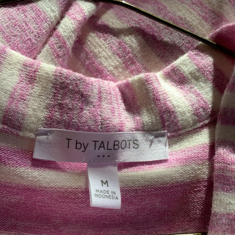 Sweater - Picture 2 of 3